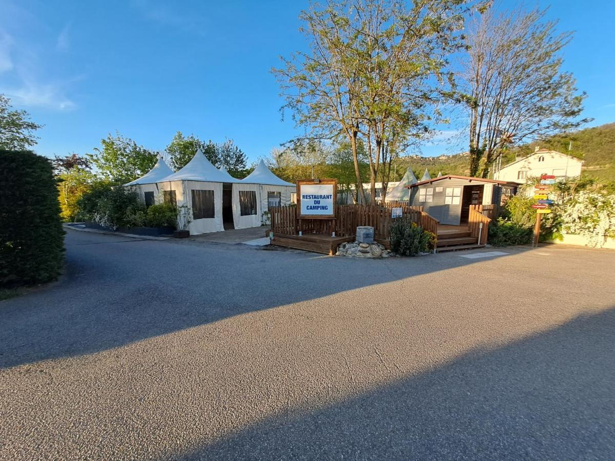 Hotel Chalet pour 5 personnes équipé sur emplacement ombragé Foix Exterior foto