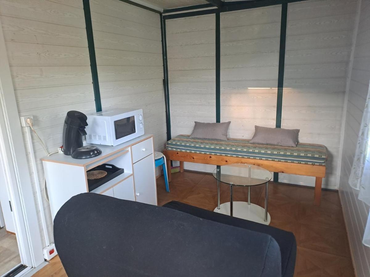 Hotel Chalet pour 5 personnes équipé sur emplacement ombragé Foix Exterior foto