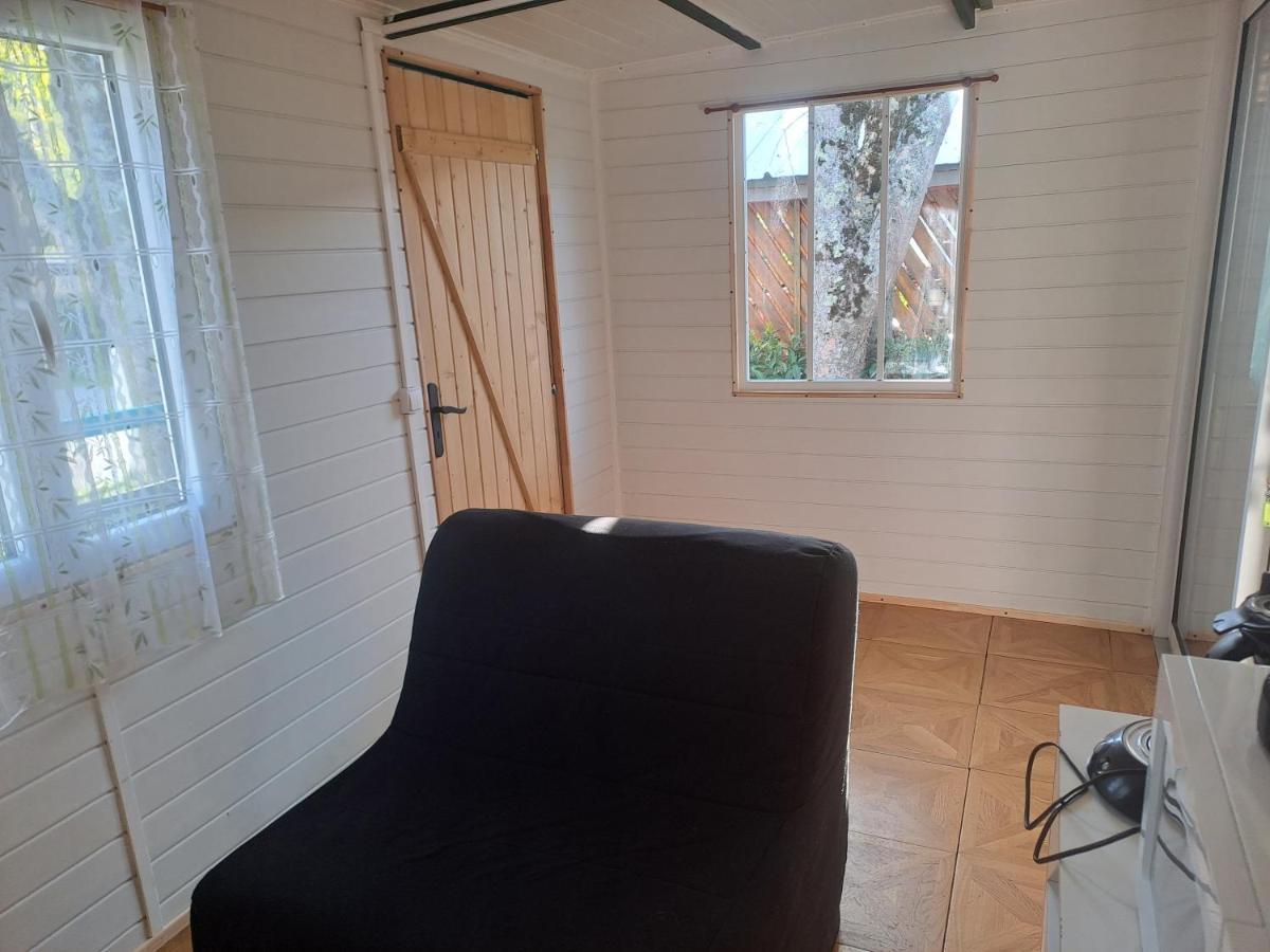 Hotel Chalet pour 5 personnes équipé sur emplacement ombragé Foix Exterior foto