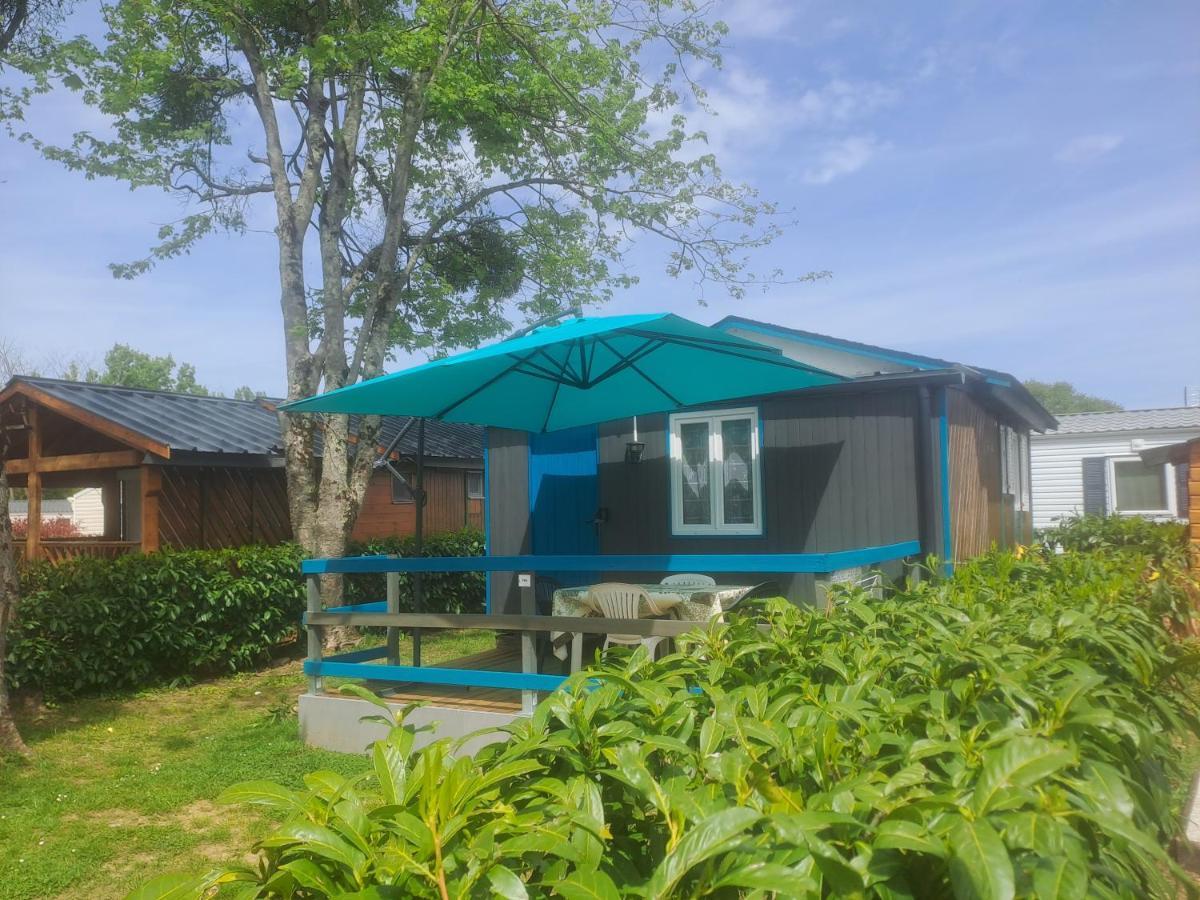 Hotel Chalet pour 5 personnes équipé sur emplacement ombragé Foix Exterior foto